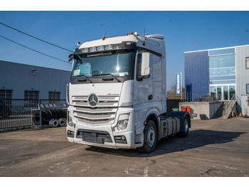 Nyergesvontató MERCEDES-BENZ Actros 1846