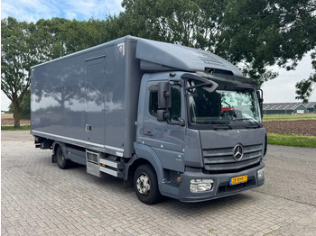 Dobozos felépítményű teherautó MERCEDES-BENZ Atego 916