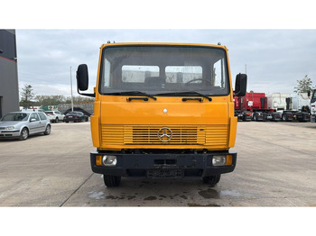 Billenőplatós teherautó Mercedes-Benz SK 814 (MANUAL PUMP / POMPE MANUELLE / LAMES): 2 kép. Billenőplatós teherautó Mercedes-Benz SK 814 (MANUAL PUMP / POMPE MANUELLE / LAMES): 2 kép.