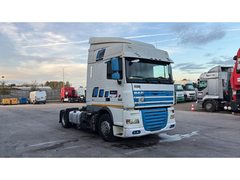 Nyergesvontató DAF XF 105.460 (BOITE MANUELLE / MANUAL GEARBOX): 3 kép.
