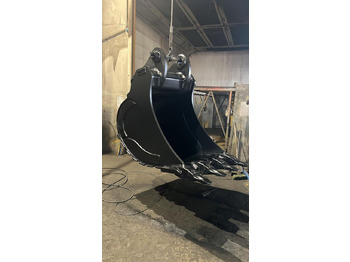 Kotró kanál HITACHI