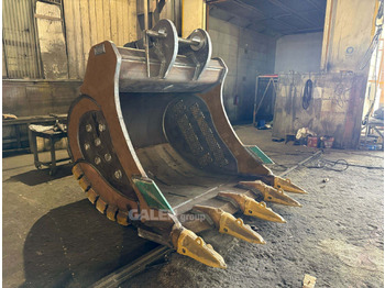 Kotró kanál - Lánctalpas kotró Volvo EC950 Extreme Heavy duty Bucket: 2 kép. Kotró kanál - Lánctalpas kotró Volvo EC950 Extreme Heavy duty Bucket: 2 kép.