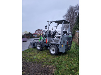 Gumikerekes homlokrakodó WCM-L2110e: 5 kép. Gumikerekes homlokrakodó WCM-L2110e: 5 kép.