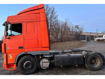 Nyergesvontató DAF XF 95.430 Tractor head: 3 kép.