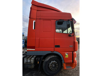 Nyergesvontató DAF XF 95.430 Tractor head: 2 kép.