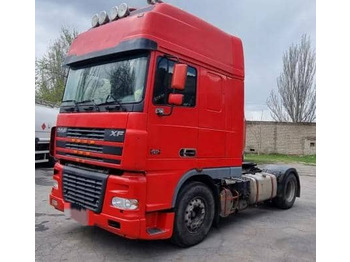 Nyergesvontató DAF XF 95: 2 kép.