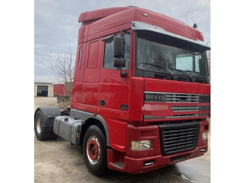 Nyergesvontató DAF XF 95 430