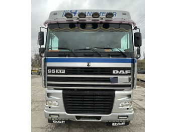 Nyergesvontató DAF XF 95 430