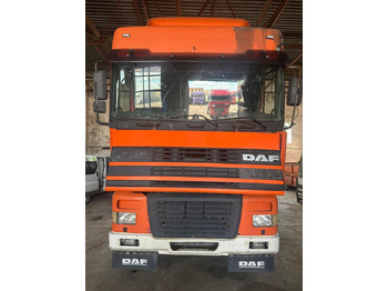 Nyergesvontató DAF XF 95