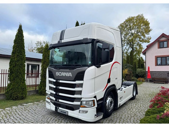 Nyergesvontató SCANIA R 450
