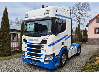 Nyergesvontató SCANIA R 450