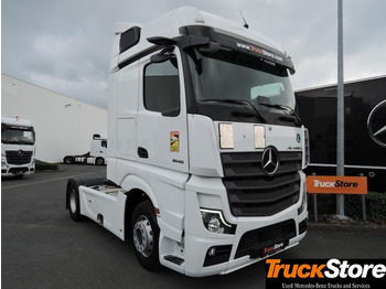 Nyergesvontató Mercedes-Benz Actros 1845 LS: 3 kép.