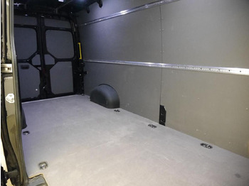 Furgon Volkswagen Crafter Kasten 35 L4H3 NAVI DAB PDC KAMERA: 3 kép. Furgon Volkswagen Crafter Kasten 35 L4H3 NAVI DAB PDC KAMERA: 3 kép.