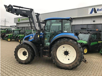Traktor New Holland T4.85: 3 kép.