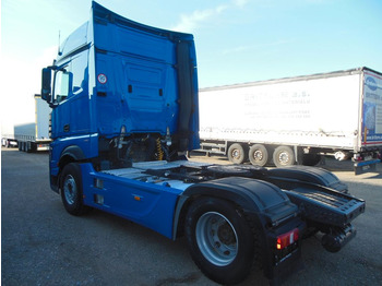 Nyergesvontató Mercedes-Benz 1845 ACTROS, STANDKLIMA: 4 kép.