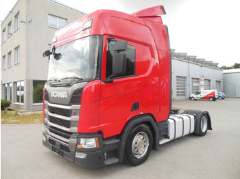 Nyergesvontató SCANIA R 450