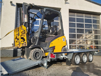 Gépszállító utánfutó