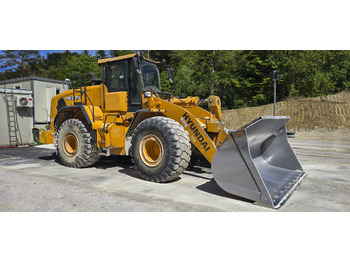 Gumikerekes homlokrakodó HYUNDAI HL970: 3 kép.