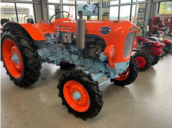 Traktor Lamborghini 2 R Typ FL3 Sammlerstück Oldtimer: 2 kép.