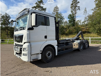 Horgos rakodó teherautó MAN TGX 26.500