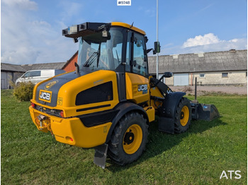 Gumikerekes homlokrakodó Wheel loader JCB 409 Stage V Nordic Edition 40km/h with attachments: 3 kép.