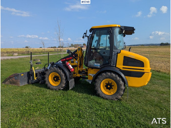 Gumikerekes homlokrakodó Wheel loader JCB 409 Stage V Nordic Edition 40km/h with attachments: 4 kép.