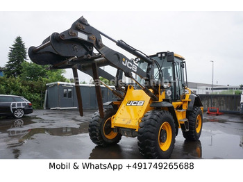 Gumikerekes homlokrakodó JCB 417