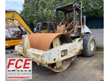 Henger CATERPILLAR CS563E