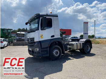 Nyergesvontató MERCEDES-BENZ Arocs