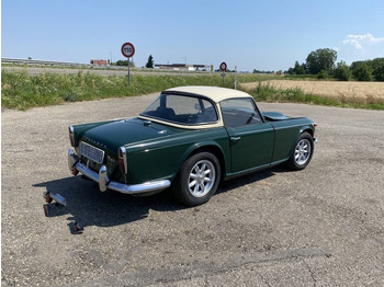 Autó Triumph TR4-A + Hard Top / OldTimer endommagé: 4 kép.