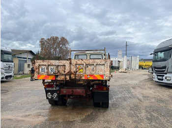 Billenőplatós teherautó Renault Midliner 140: 5 kép. Billenőplatós teherautó Renault Midliner 140: 5 kép.