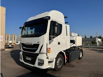 Nyergesvontató IVECO Stralis 460
