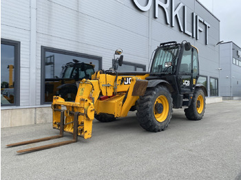 Teleszkópos rakodó JCB
