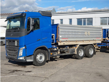 Billenőplatós teherautó VOLVO FH13 500
