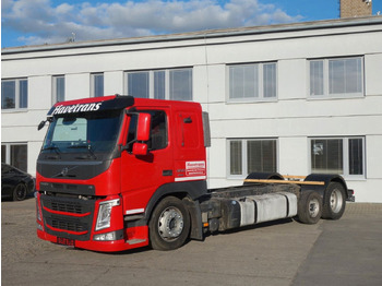 Autószállító teherautó VOLVO FM 460