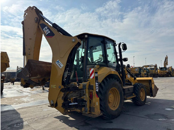 Kotrórakodó CAT 432F2: 3 kép. Kotrórakodó CAT 432F2: 3 kép.