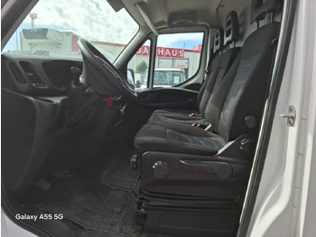 Kisbusz IVECO Daily 35S16V: 4 kép.