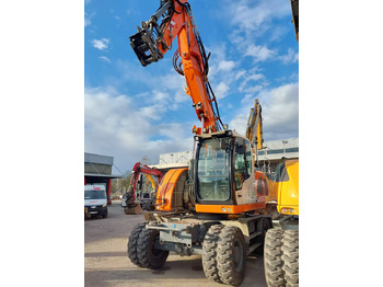 Gumikerekes kotró LIEBHERR A 918