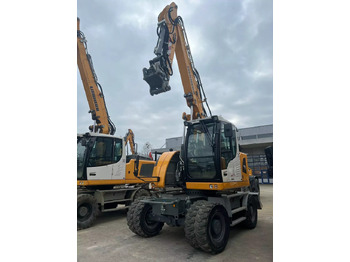Gumikerekes kotró LIEBHERR A 916