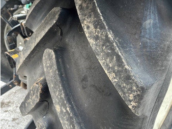 Traktor New Holland T 5070 Dismantled. Only spare parts: 5 kép.