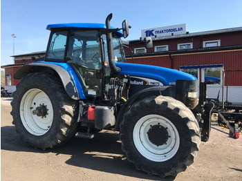 Traktor NEW HOLLAND TM
