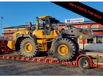 Gumikerekes homlokrakodó VOLVO L120H
