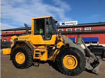 Gumikerekes homlokrakodó VOLVO L70F