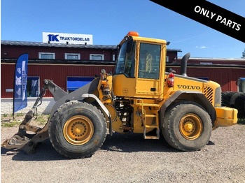 Gumikerekes homlokrakodó VOLVO L90