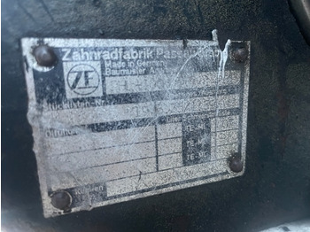 Csonkállvány - Mezőgazdasági gépek Caterpillar 212 ZF AP-B355 , APL-B355 zwolnica zwrotnica Piasta obudowa mostu: 5 kép.