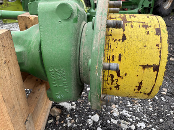Véglehajtás JOHN DEERE