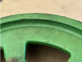 Karosszéria és külső - Mezőgazdasági gépek John Deere 8600 Koło napędowe głowicy tnącej HXE58645: 3 kép. Karosszéria és külső - Mezőgazdasági gépek John Deere 8600 Koło napędowe głowicy tnącej HXE58645: 3 kép.