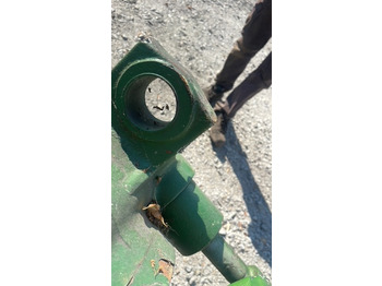 Tengely és alkatrészek JOHN DEERE