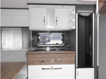 Lakókocsi HOBBY EXCELLENT EDITION 540 UL