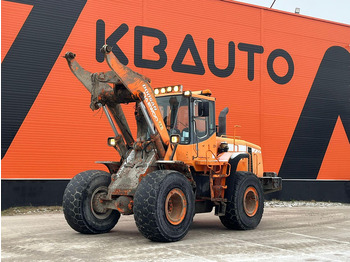 Gumikerekes homlokrakodó DOOSAN DL300